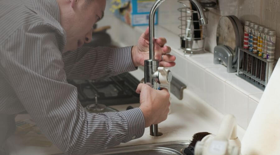 Professional Tankless Water Heater Installation in Gillett, TX